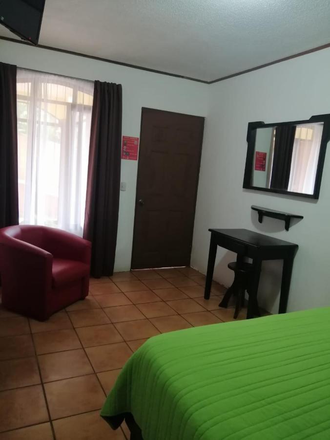 Hotel Santa Fe B&B Монте-Верде Экстерьер фото