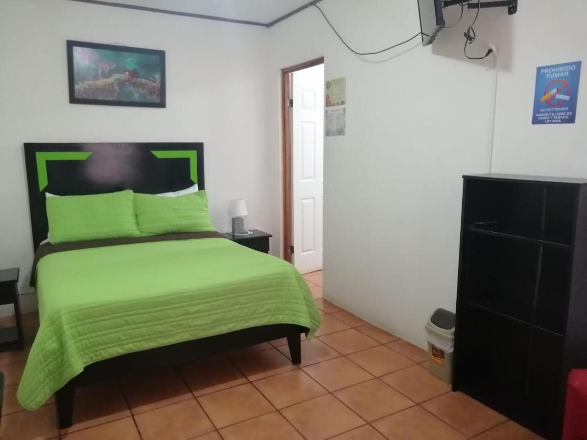 Hotel Santa Fe B&B Монте-Верде Экстерьер фото